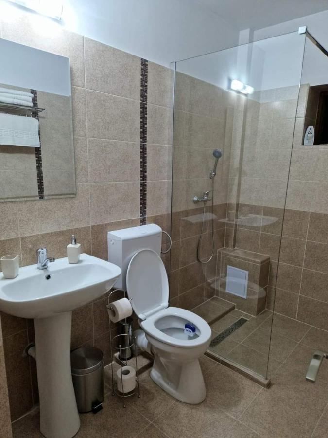 Yuka Hotell Vama Veche Exteriör bild