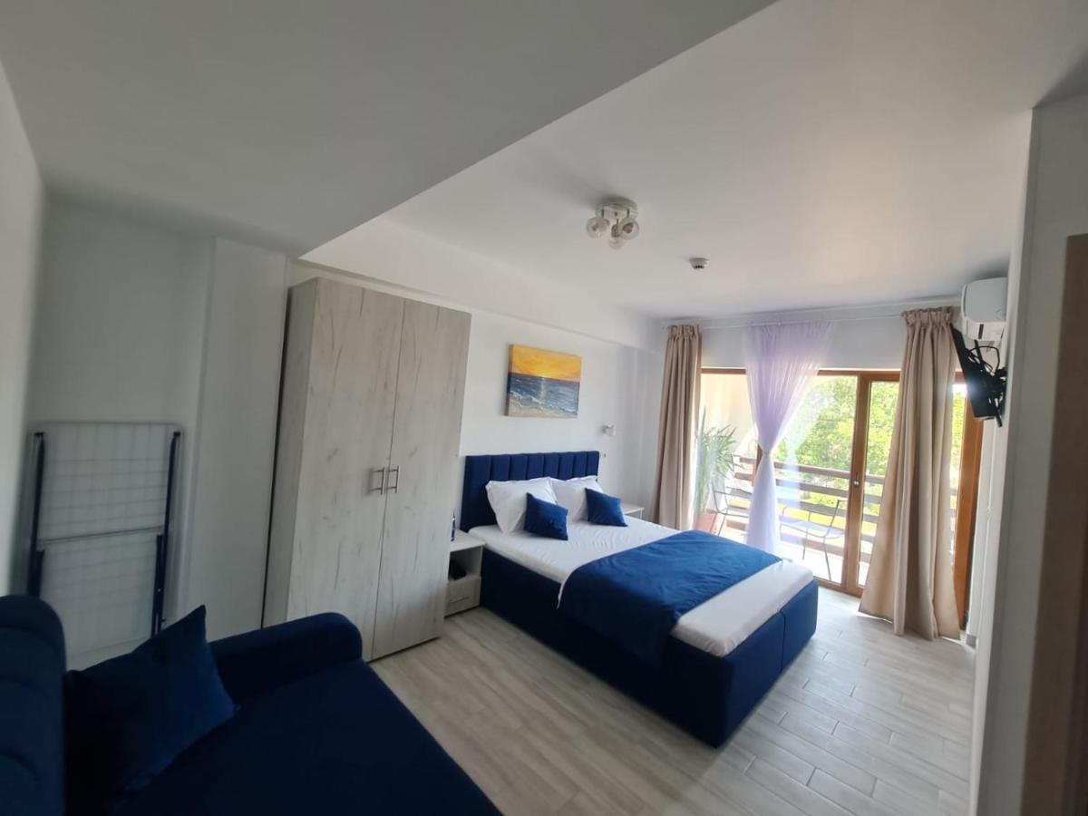 Yuka Hotell Vama Veche Exteriör bild