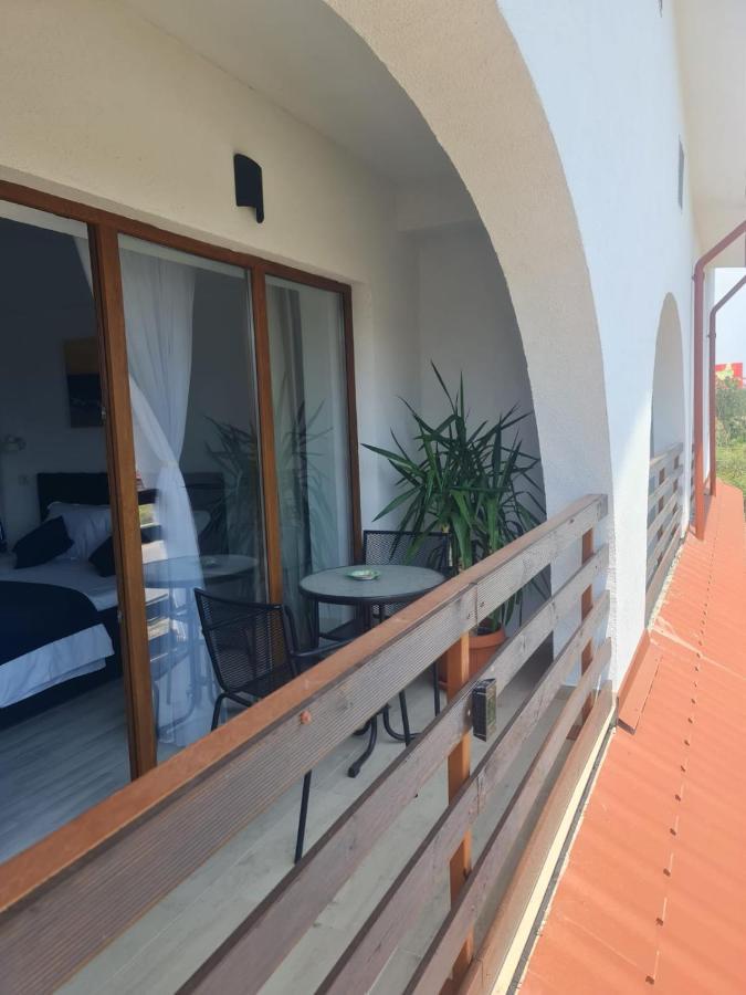 Yuka Hotell Vama Veche Exteriör bild