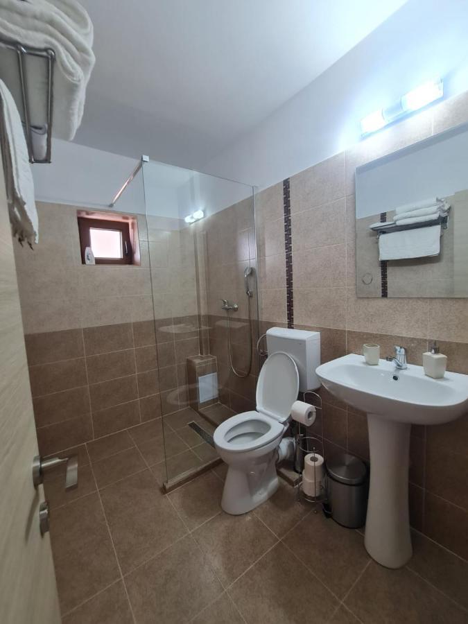 Yuka Hotell Vama Veche Exteriör bild
