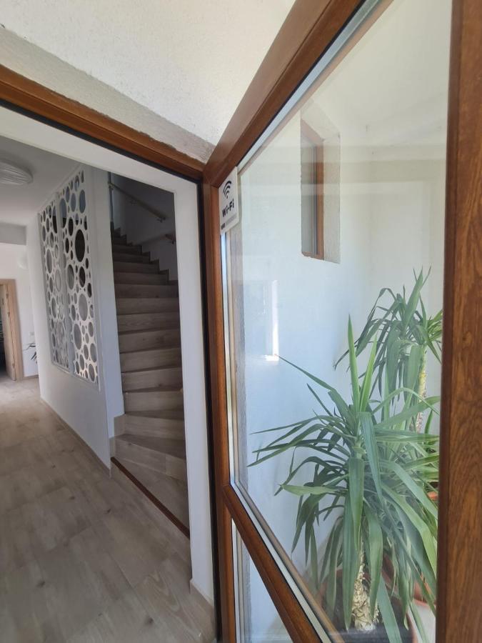 Yuka Hotell Vama Veche Exteriör bild